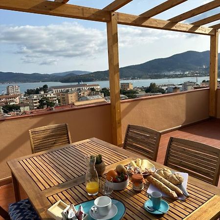 La Terrazza Al Forte ปอร์โตแฟร์ราโย ภายนอก รูปภาพ