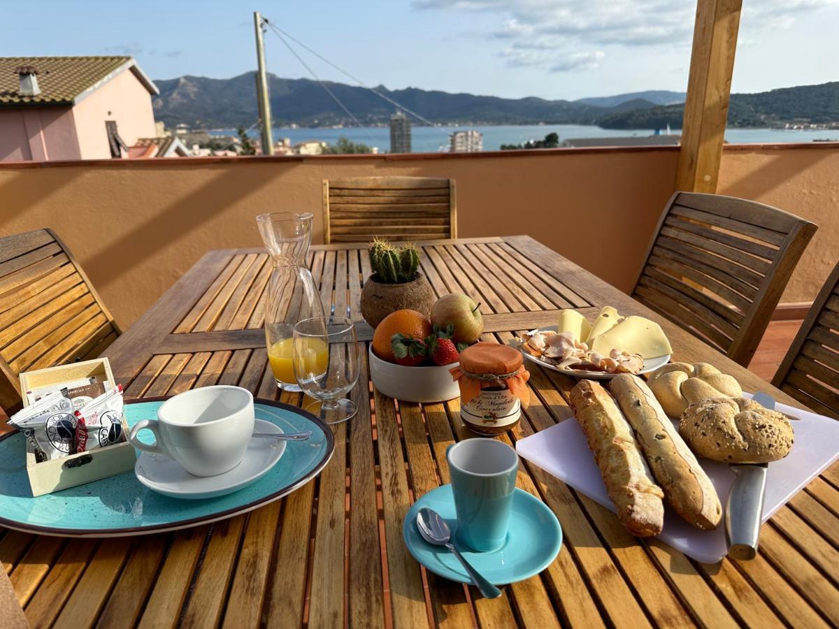 La Terrazza Al Forte ปอร์โตแฟร์ราโย ภายนอก รูปภาพ
