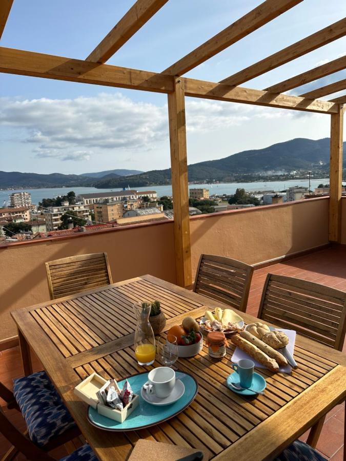 La Terrazza Al Forte ปอร์โตแฟร์ราโย ภายนอก รูปภาพ